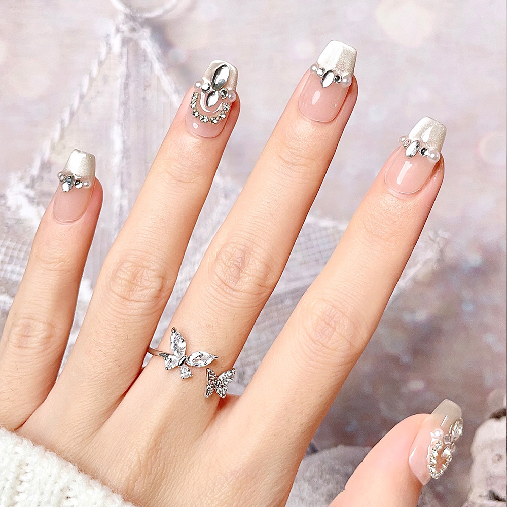 10 Stück kurze, trapezförmige, – Nail Art Queen Bewertung und Preis