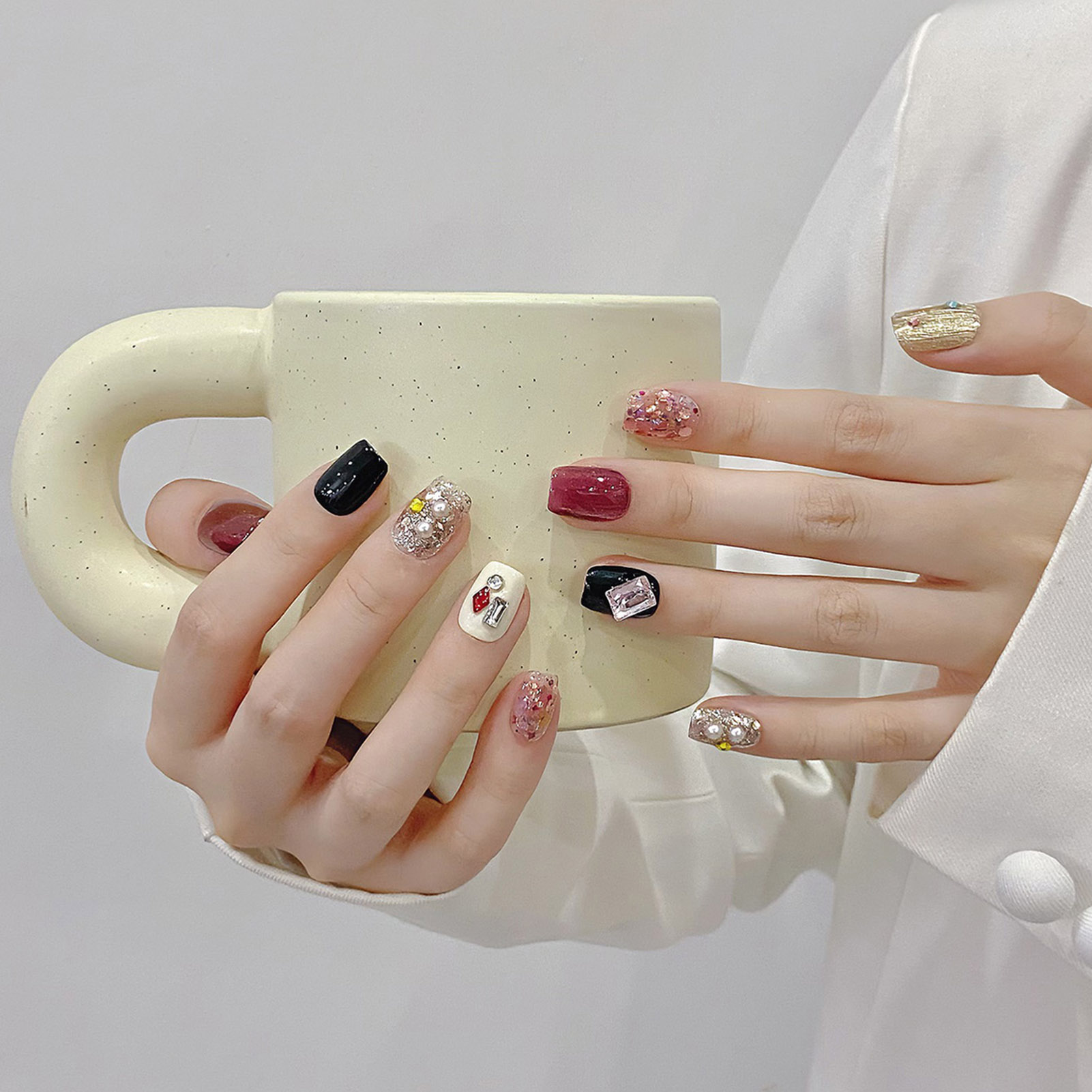 Handgemachte Presse auf Nägeln – Nail Art Glitter Bewertung und Preis