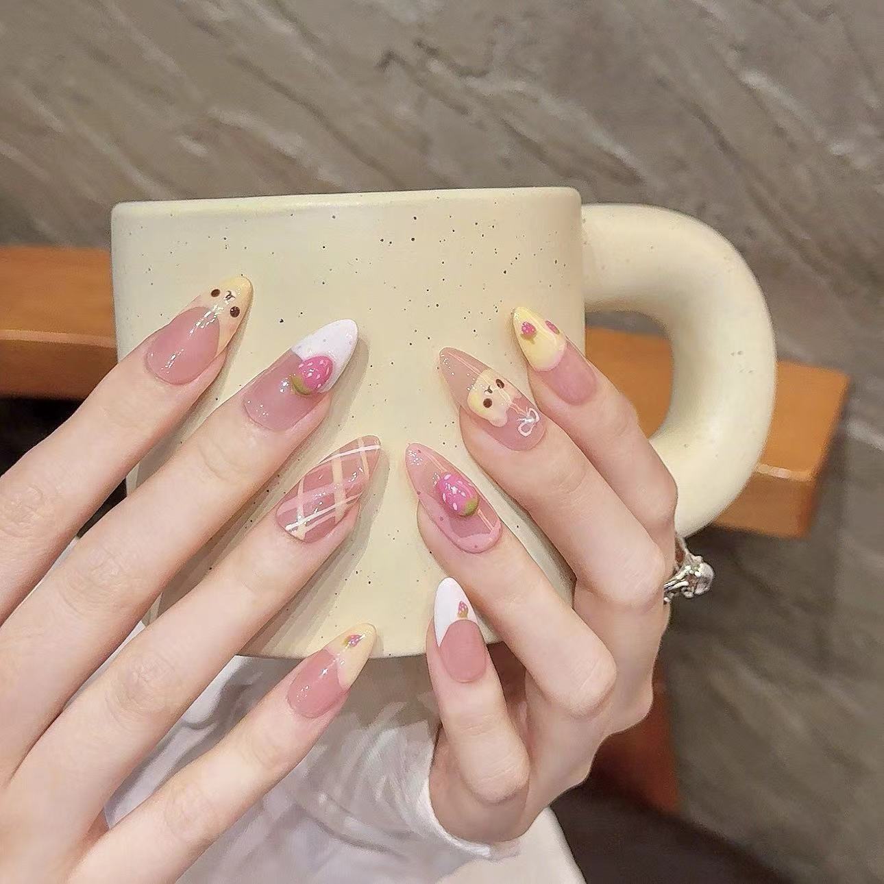 10 Stück rein handgepresste mi – Nail Art Strawberry Bewertung und Preis