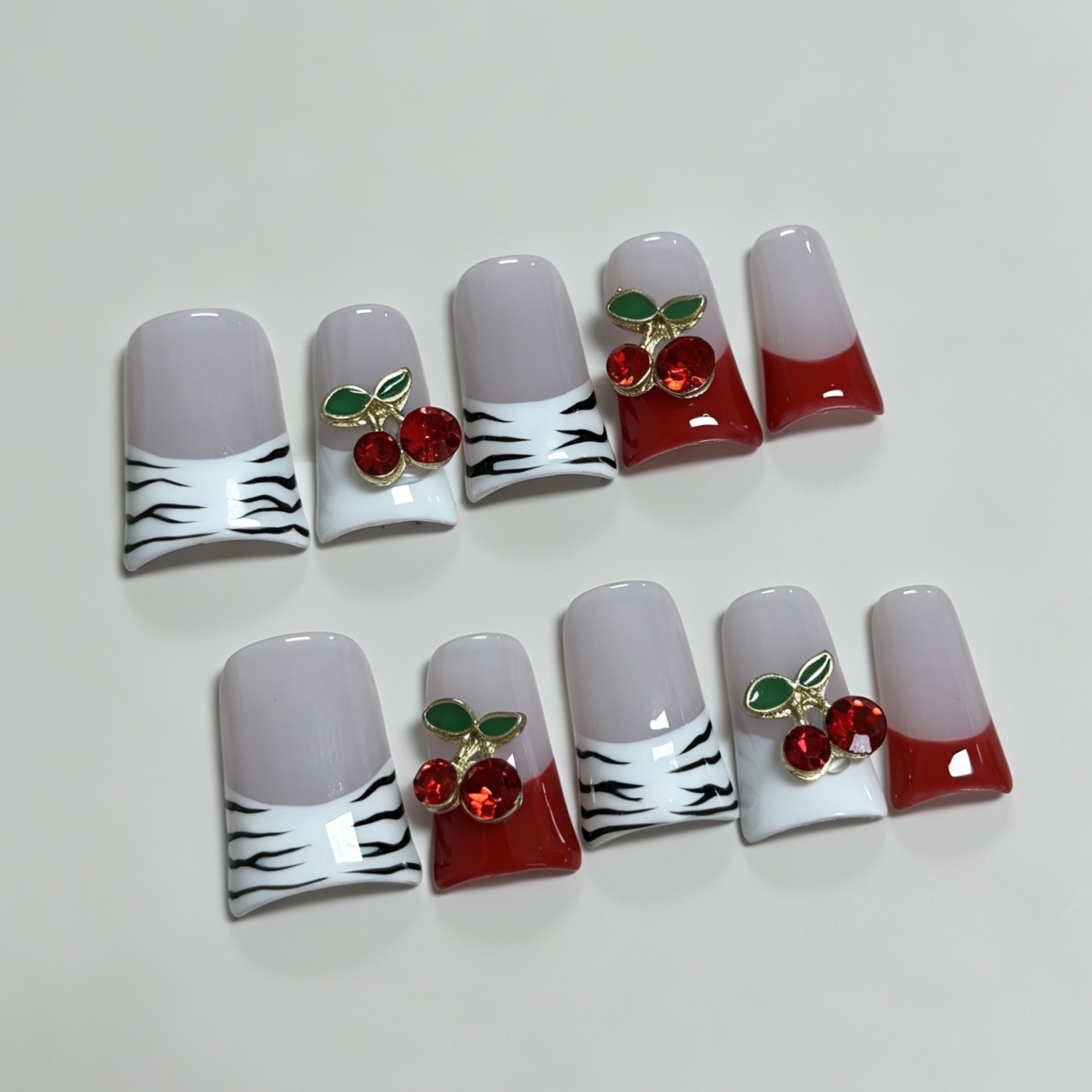 Mittellange quadratische 10er- – Nail Art Red Cherry Bewertung und Preis